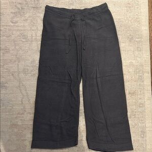 Barefoot Dreams Women’s Charcoal Cropped Pants